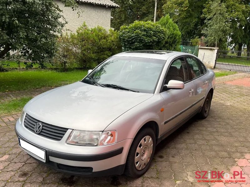 1997' Volkswagen Passat photo #1