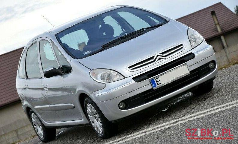 2006' Citroen Xsara Picasso photo #1