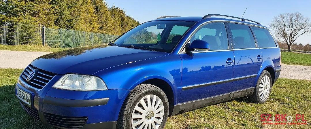 2004' Volkswagen Passat photo #3