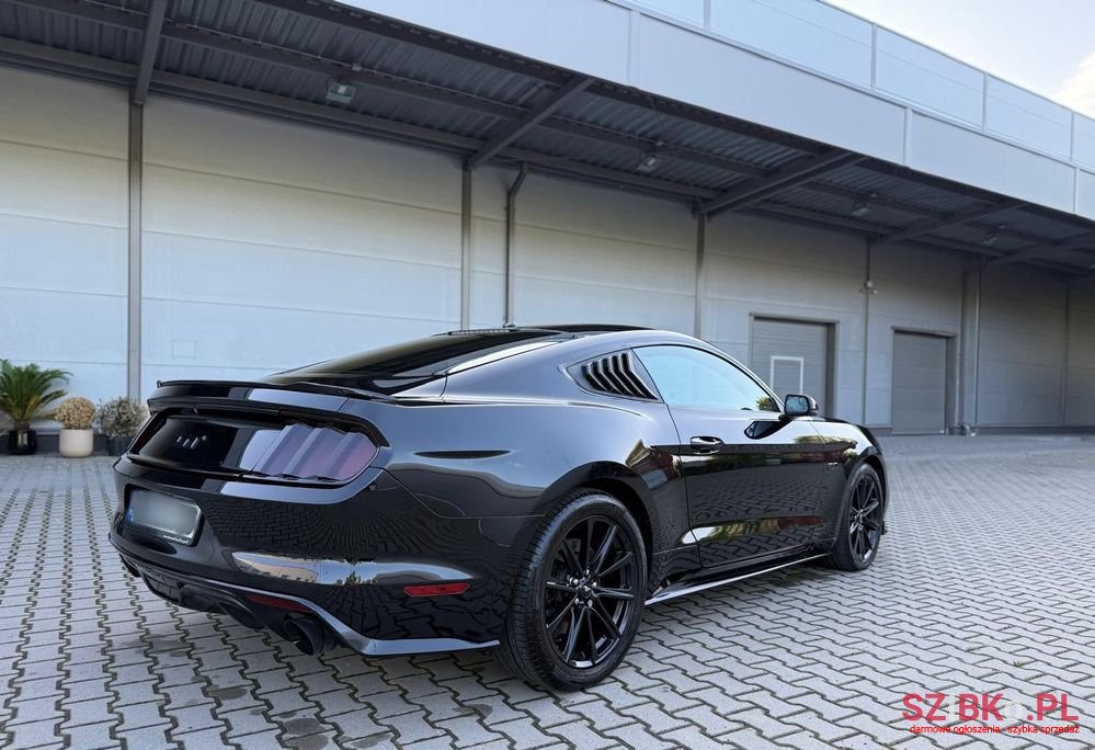 2016' Ford Mustang photo #4