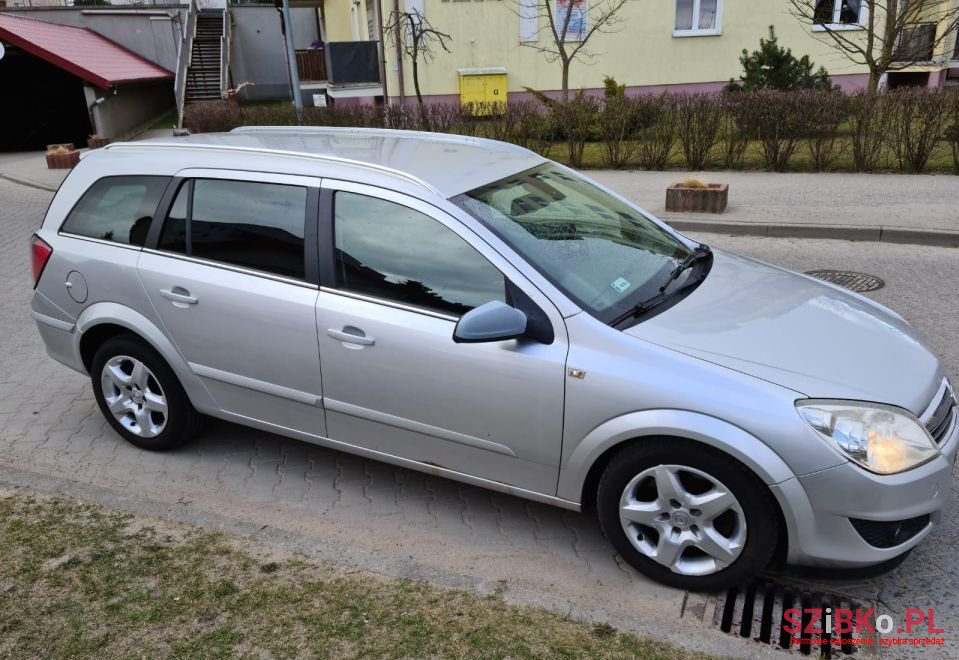 2008' Opel Astra Cosmo photo #3