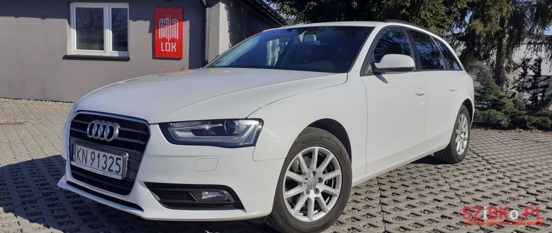 2012' Audi A4 photo #3