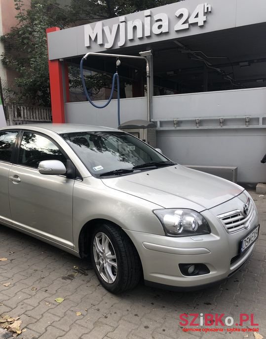 2008' Toyota Avensis photo #3