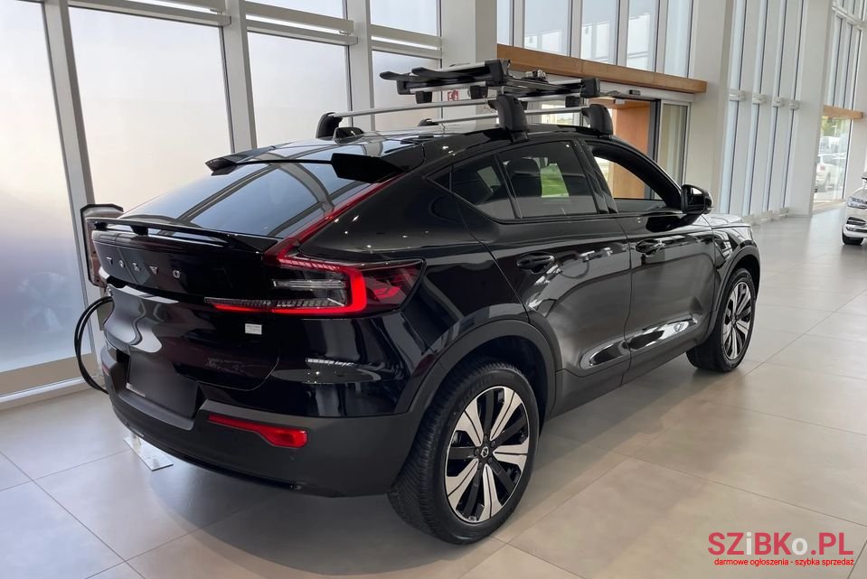 2023' Volvo C40 photo #6
