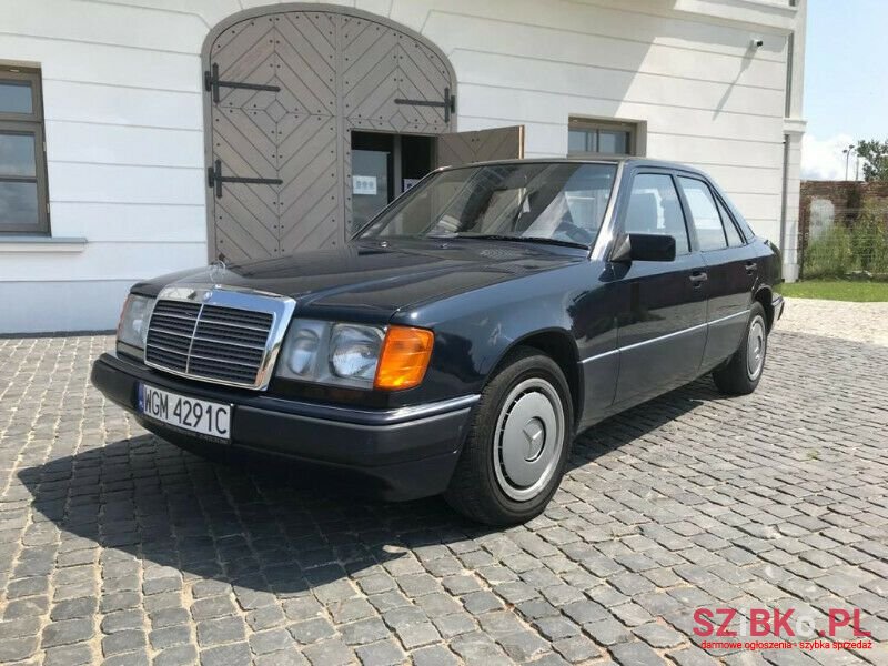 1991' Mercedes-Benz W124 photo #3
