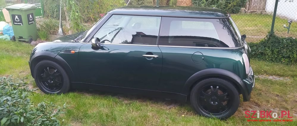 2002' MINI One photo #4
