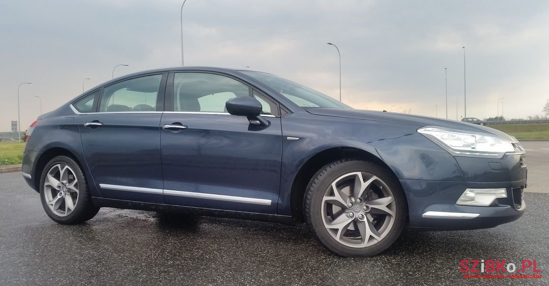 2010' Citroen C5 photo #1