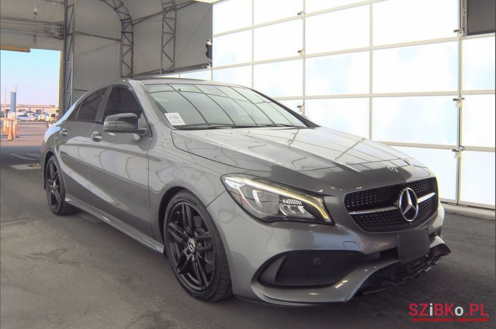 2018' Mercedes-Benz CLA 250 4-Matic photo #2
