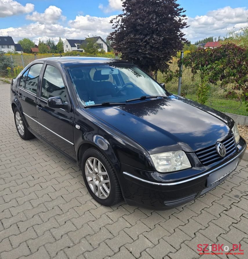 2002' Volkswagen Bora photo #1