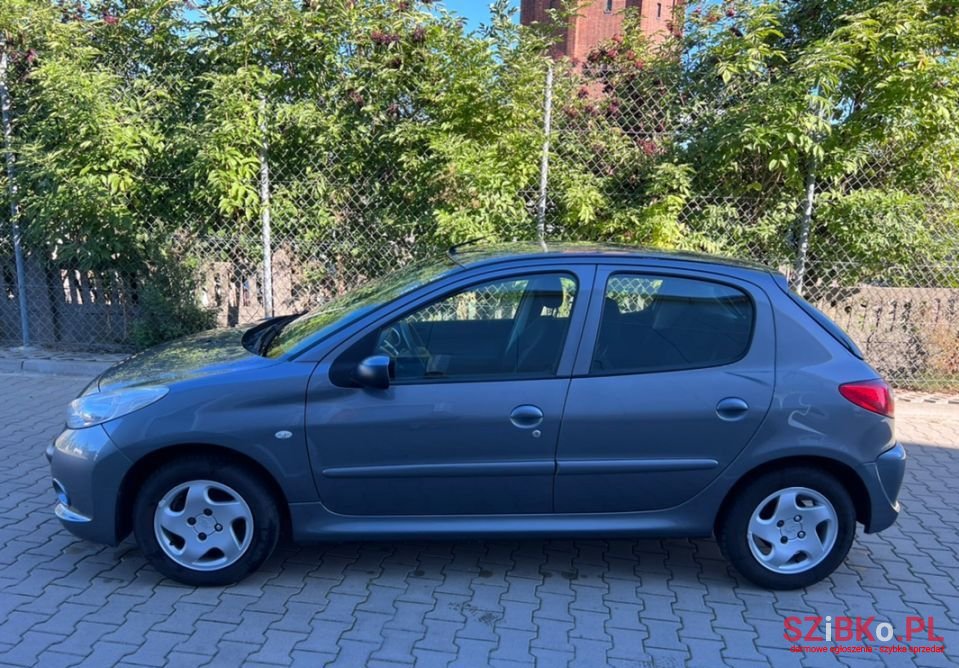 2009' Peugeot 206 Plus photo #5