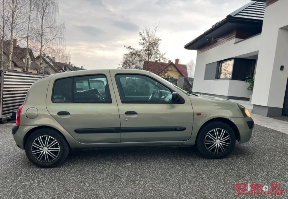 2002' Renault Clio photo #3
