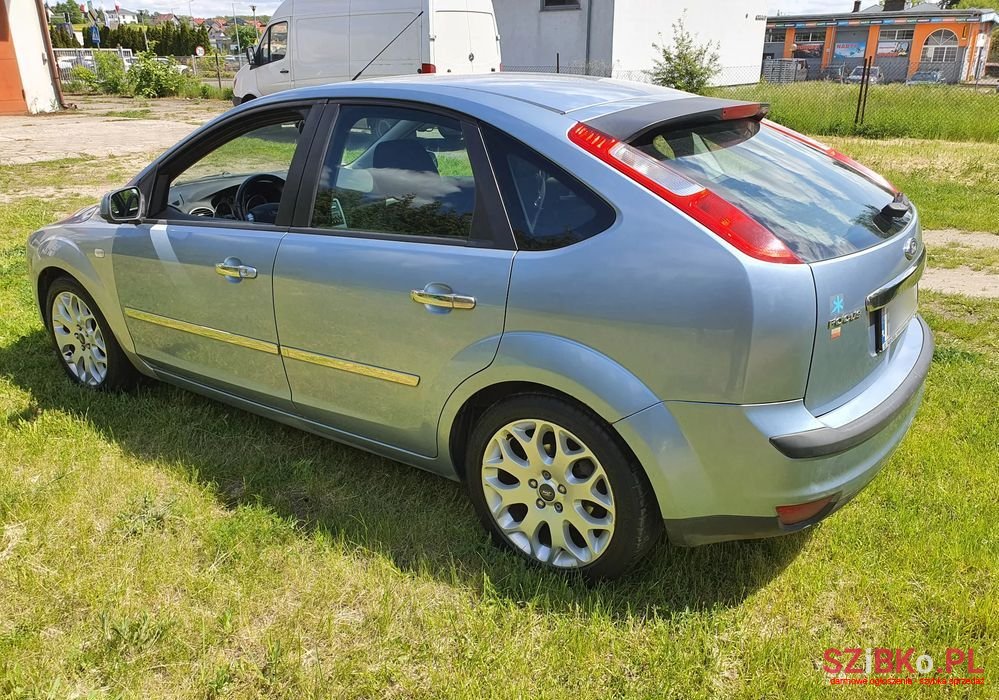 2005' Ford Focus 1.6 Tdci Fx Gold photo #2