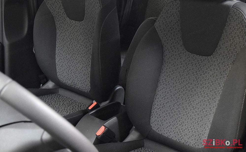 2023' Opel Crossland X photo #5