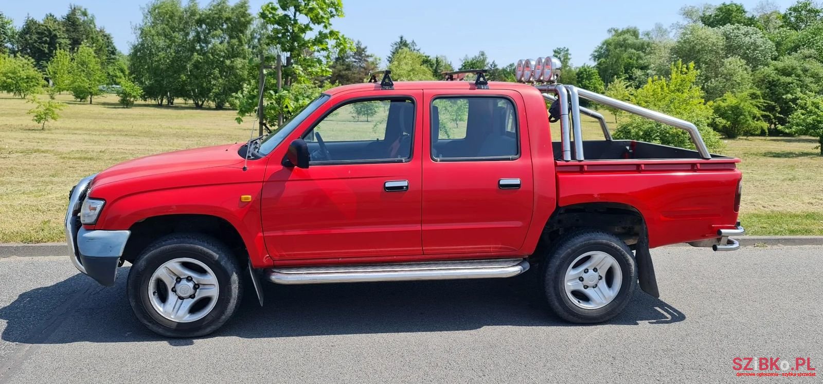2003' Toyota Hilux photo #1