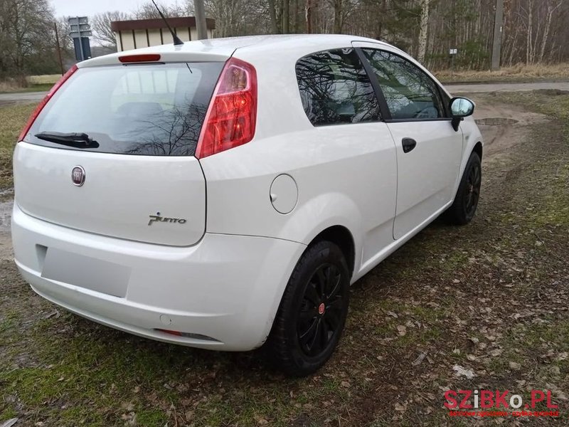 2009' Fiat Grande Punto Actual 1.2 8V Fresh photo #5