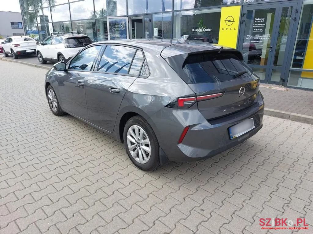 2022' Opel Astra photo #6