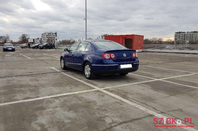2006' Volkswagen Passat photo #1