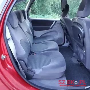 2005' Citroen Xsara Picasso photo #5