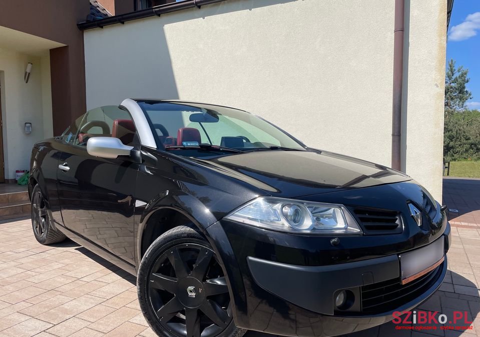 2006' Renault Megane photo #1