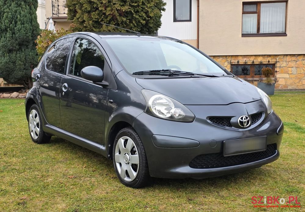 2006' Toyota Aygo 1.0 Vvt-I Premium photo #1