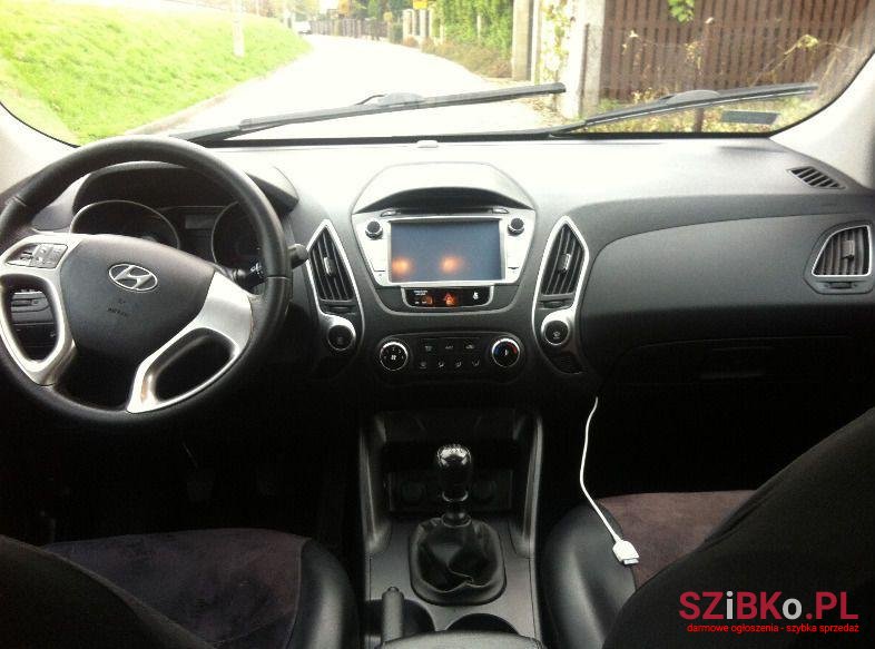 2011' Hyundai ix35 photo #3