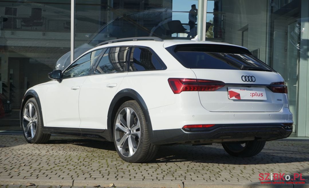 2019' Audi A6 Allroad photo #1