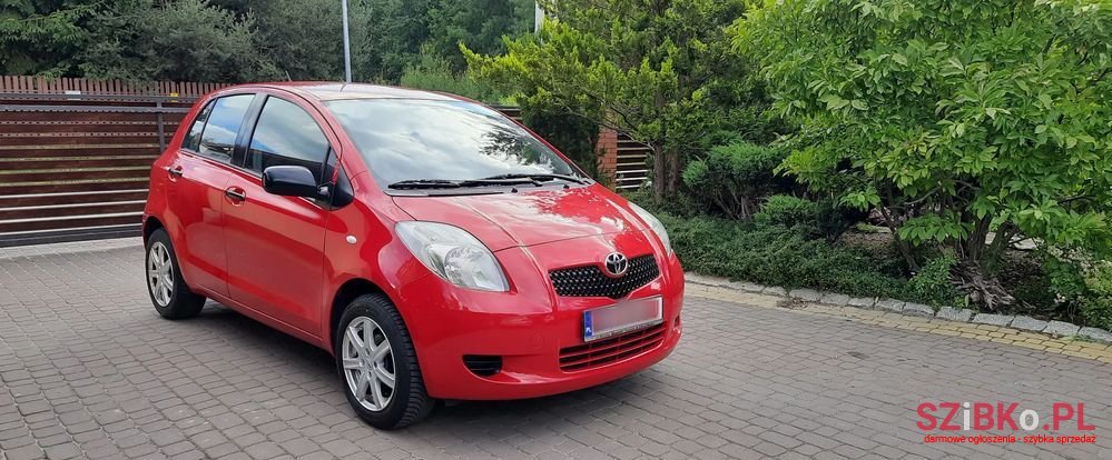2007' Toyota Yaris 1.0 Vvt-I Comfort photo #1