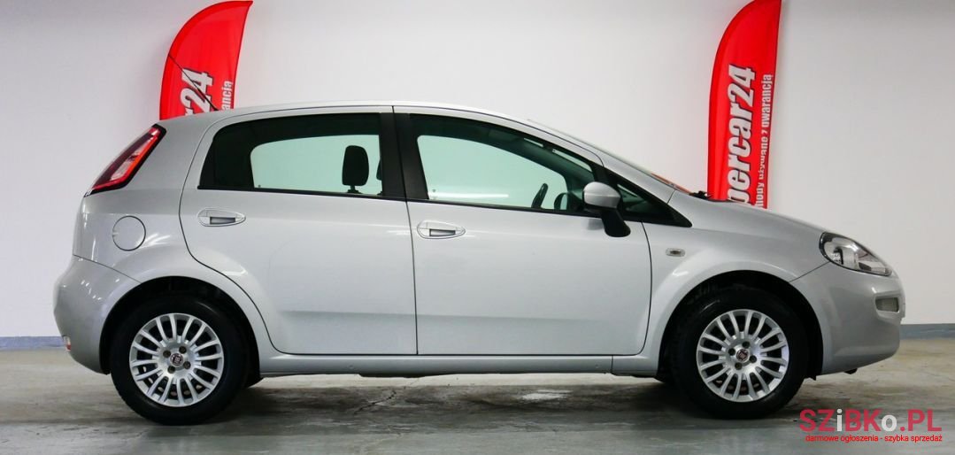 2013' Fiat Punto photo #6
