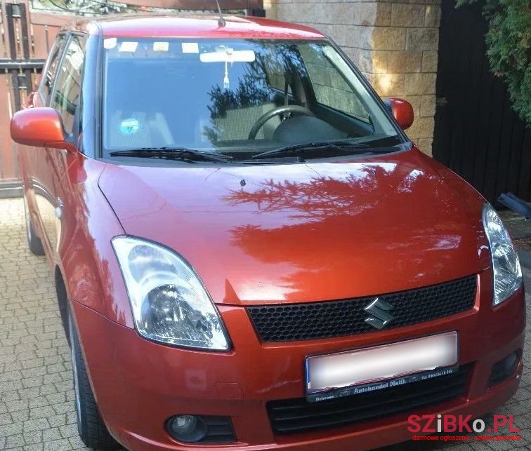 2007' Suzuki Swift photo #2