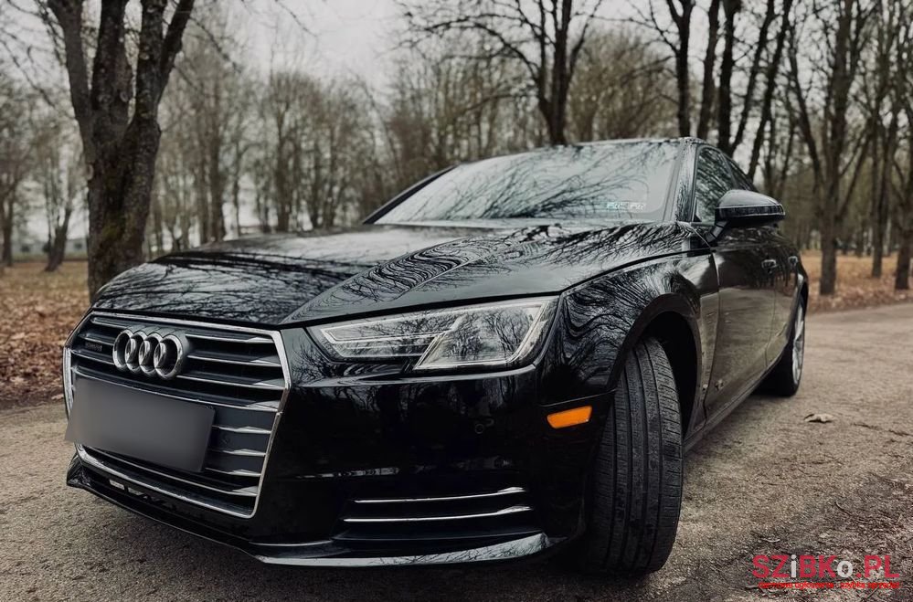 2017' Audi A4 photo #2