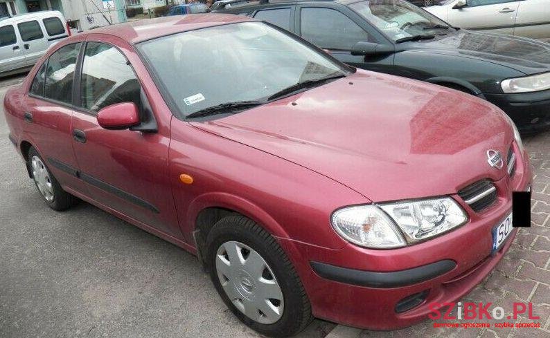 2002' Nissan Almera photo #1