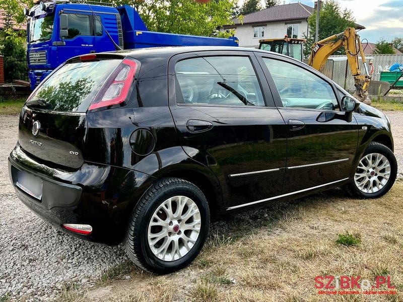 2009' Fiat Punto Evo photo #4