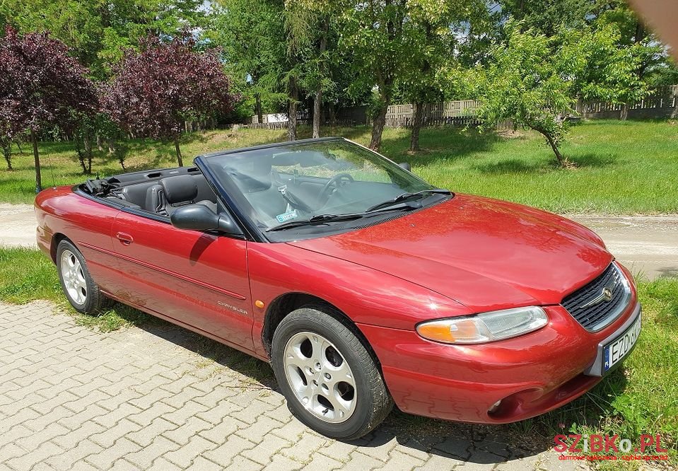 2000' Chrysler Stratus photo #1