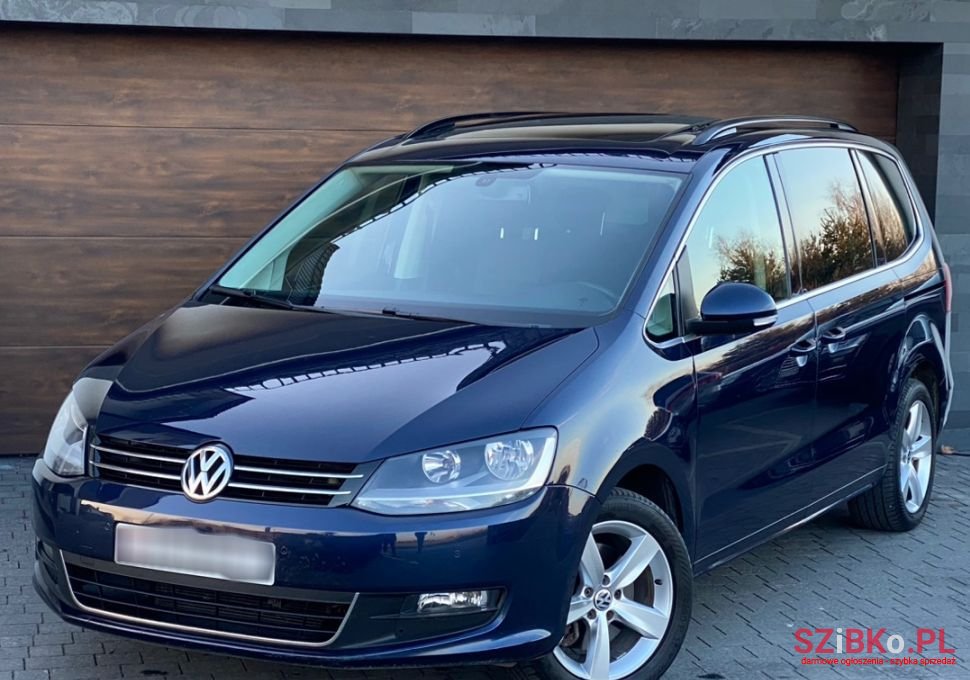 2011' Volkswagen Sharan photo #4