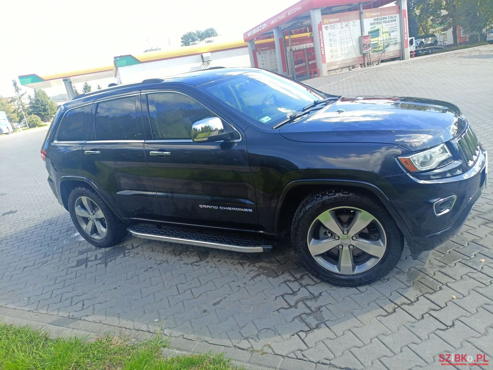 2014' Jeep Grand Cherokee photo #1