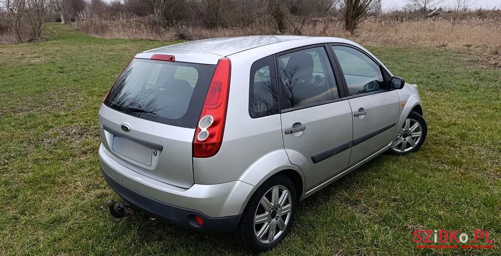 2008' Ford Fiesta 1.25 Ambiente photo #6