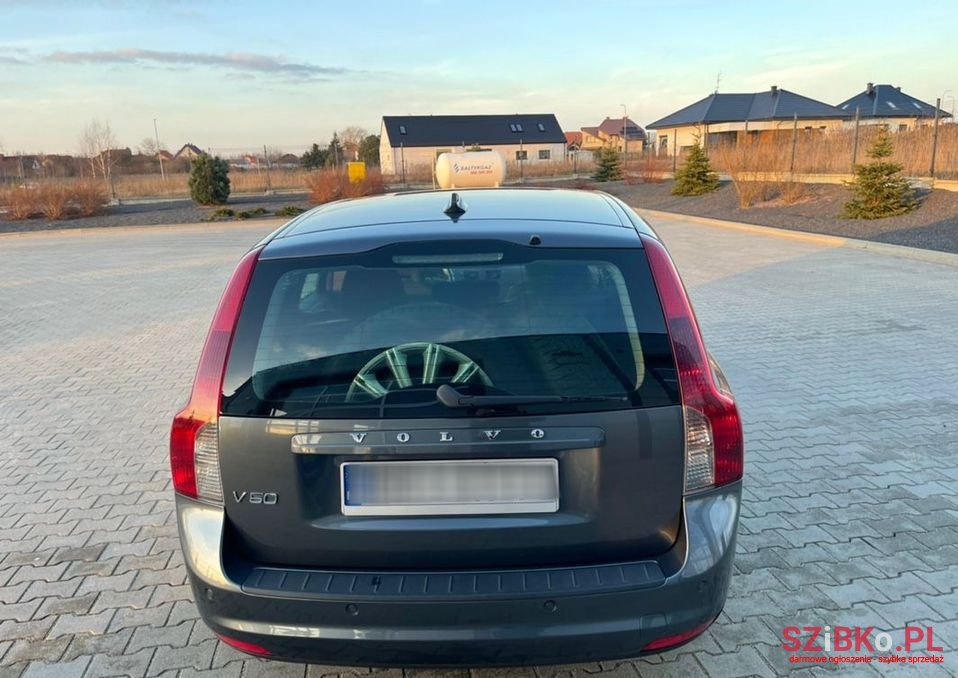 2008' Volvo V50 photo #6