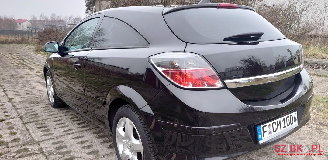 2008' Opel Astra photo #5