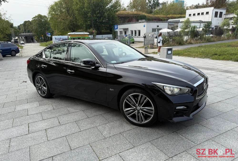 2016' Infiniti Q50 photo #5