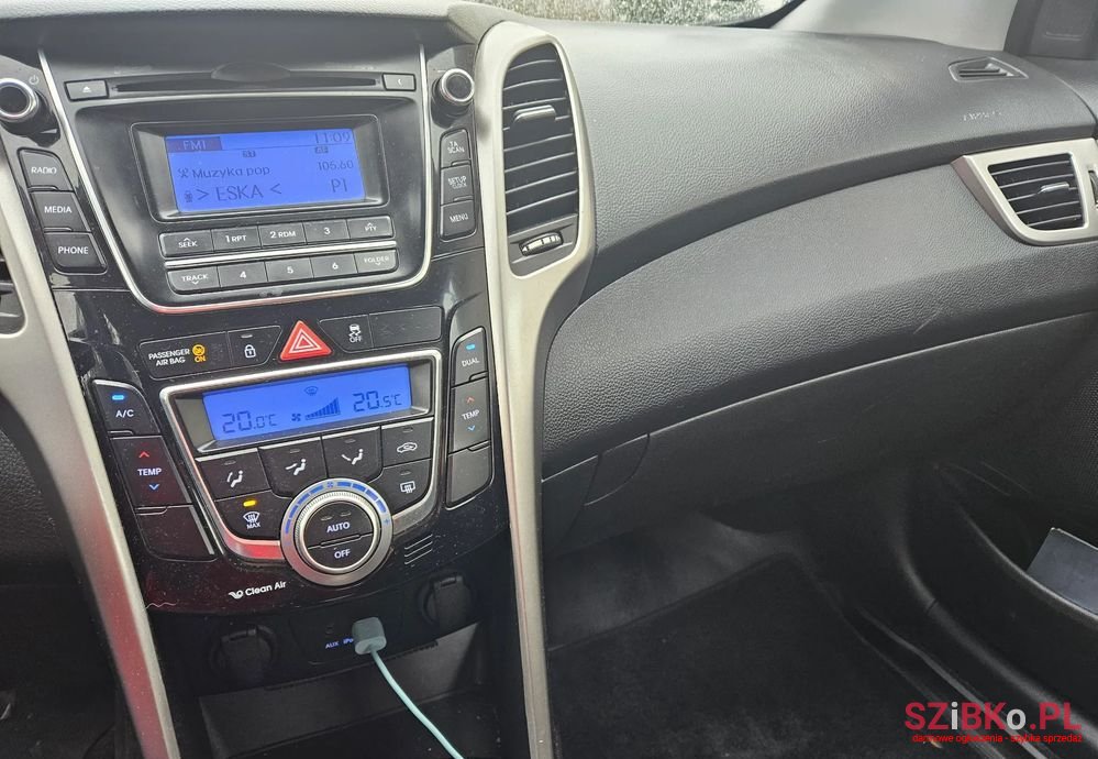 2014' Hyundai i30 photo #6