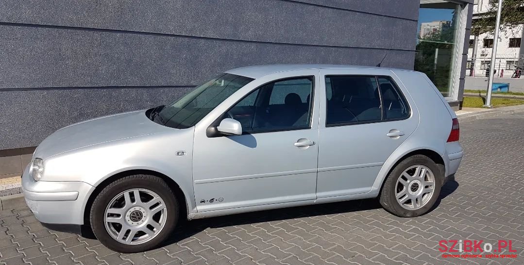 1998' Volkswagen Golf photo #2