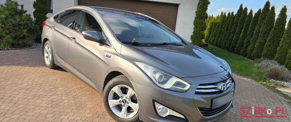 2012' Hyundai i40 photo #1