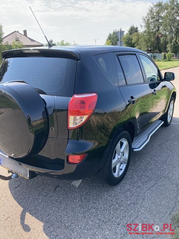 2006' Toyota RAV4 photo #5