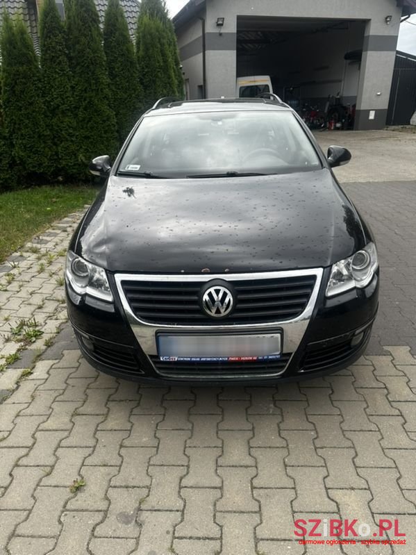 2007' Volkswagen Passat photo #2