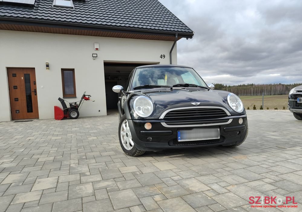 2002' MINI One Standard photo #1