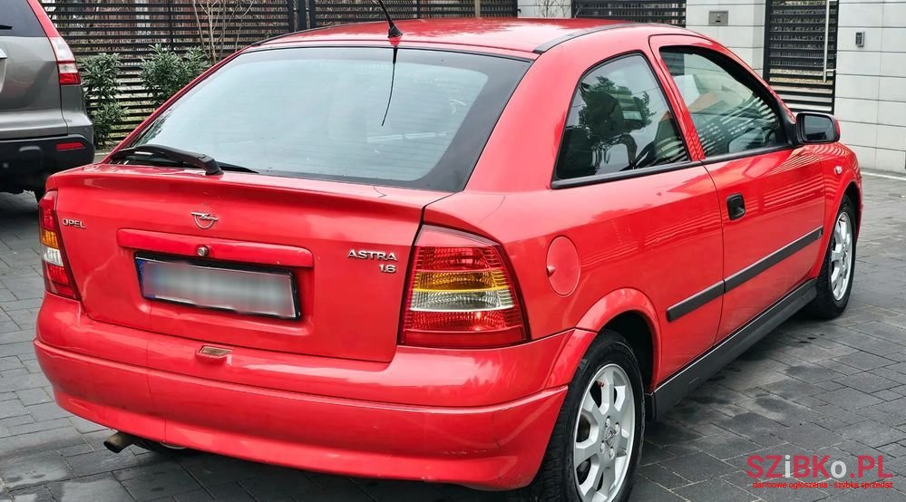 2001' Opel Astra Ii 1.6 Gl / Start photo #2