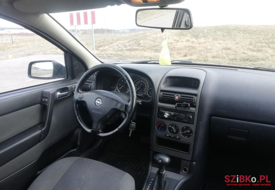 2003' Opel Astra photo #2