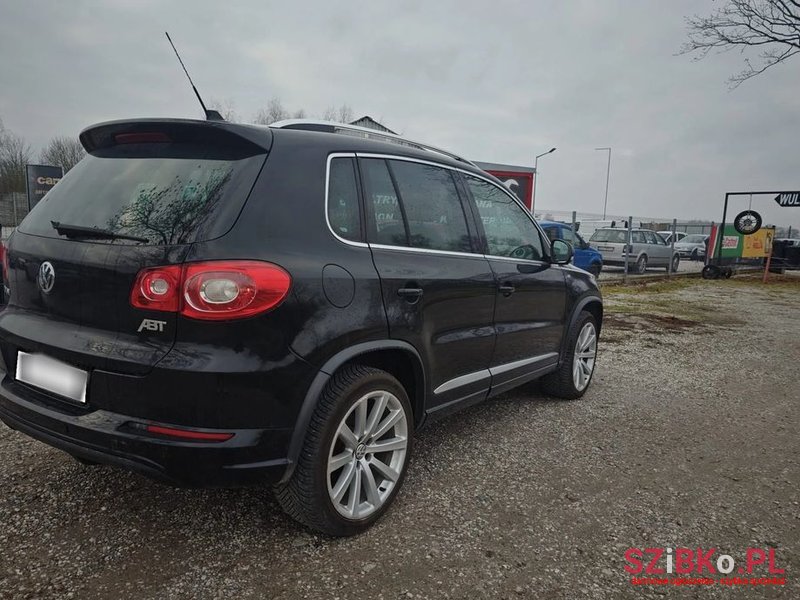 2009' Volkswagen Tiguan photo #4
