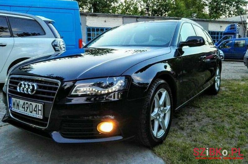 2010' Audi A4 photo #1