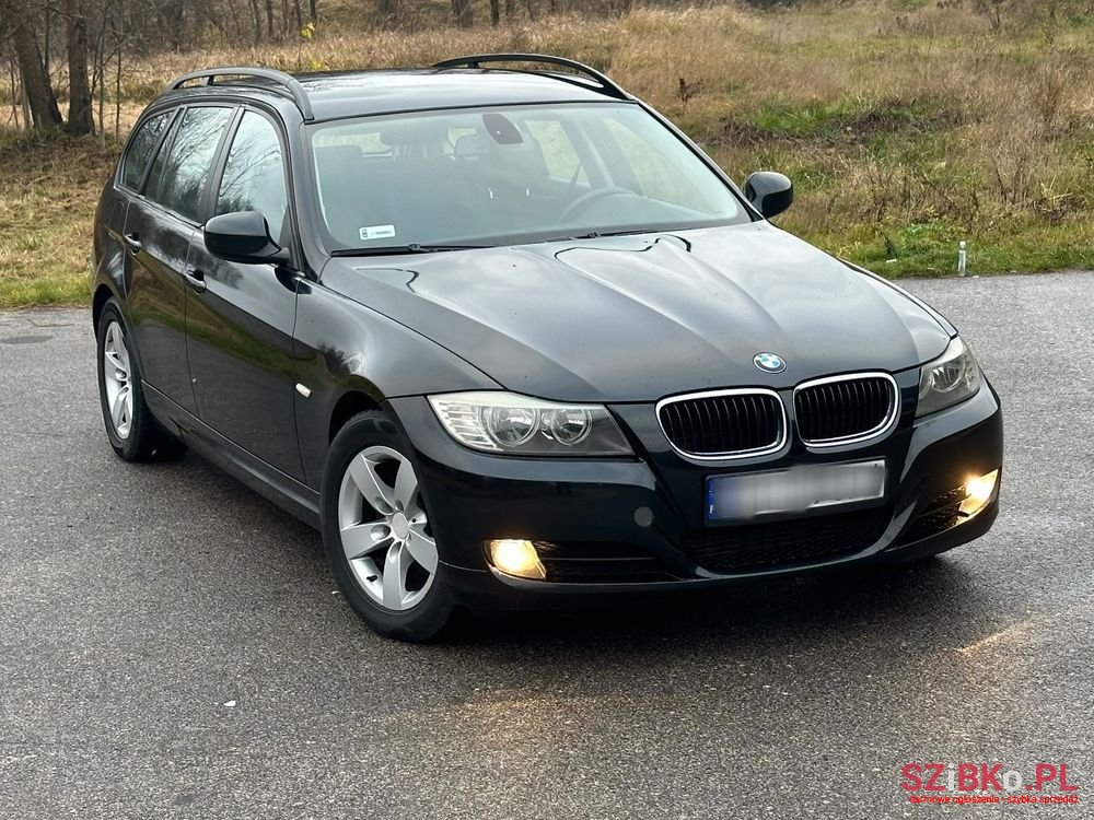 2009' BMW 3 Series 318D photo #1